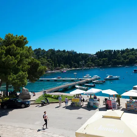 La Porta 3,seaview In The Center Apartment Cavtat