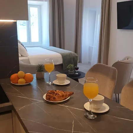 La Porta 3,seaview In The Center Lejlighed